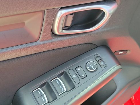 Certified 2025 Honda Civic Sport image 20