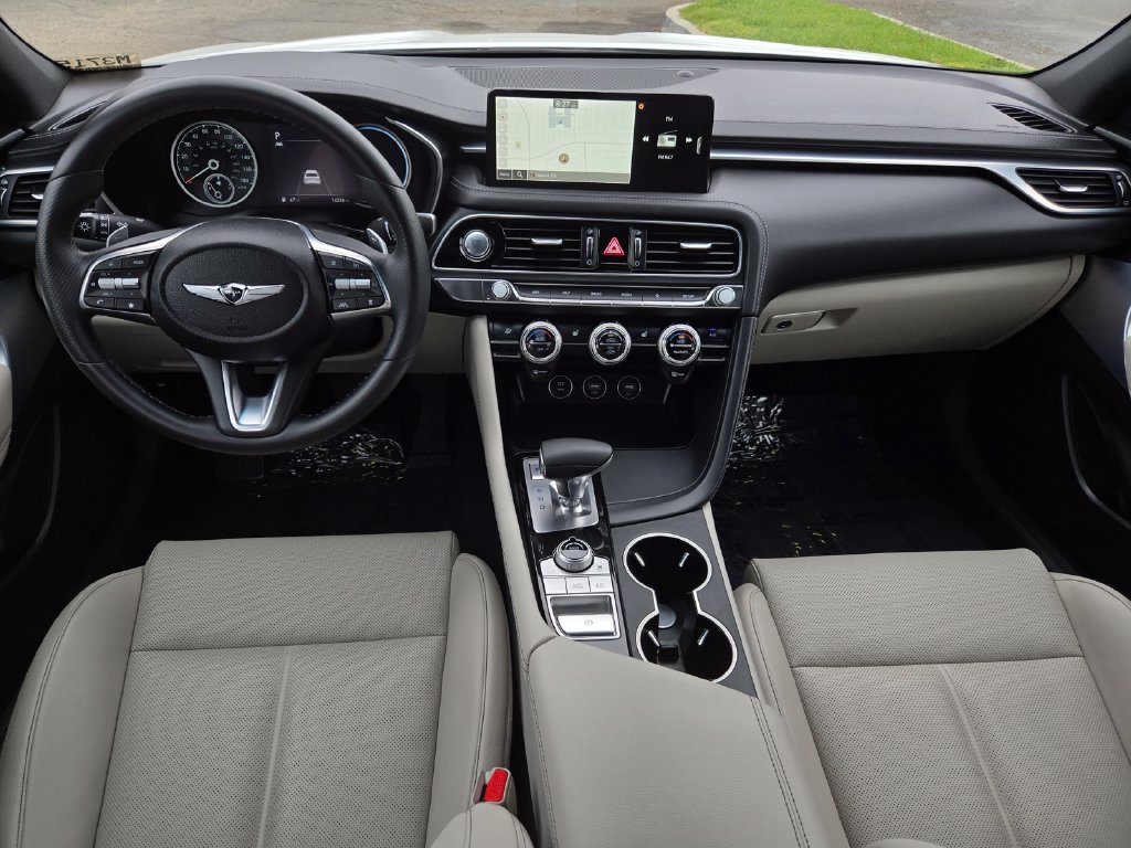 Used 2023 Genesis G70 2.0T RWD image 14