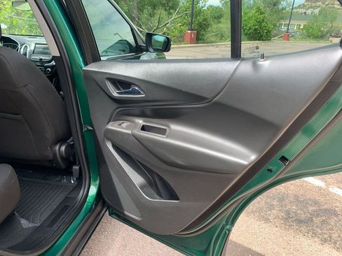 Used 2019 Chevrolet Equinox LT w/ Driver Convenience Package FWD image 24