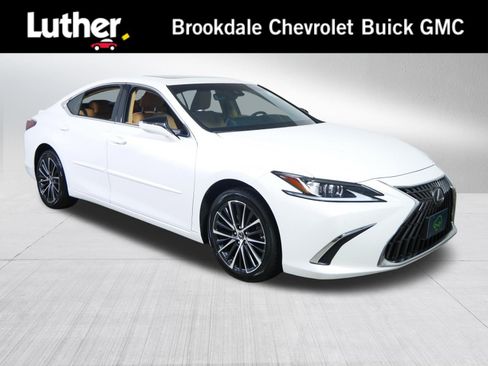 Used 2023 Lexus ES 250 w/ Premium Package AWD/4WD image 1