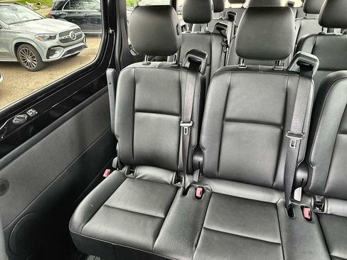 Used 2023 Mercedes-Benz Sprinter 2500 image 19