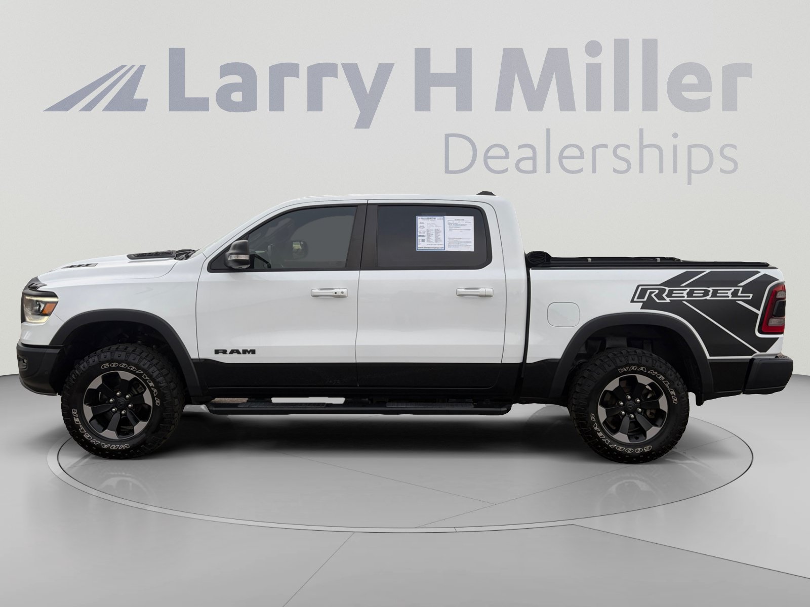 Used 2020 RAM 1500 Rebel w/ Rebel Level 2 Equipment Group AWD/4WD image 3