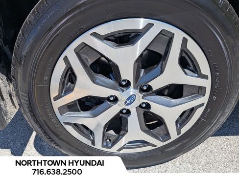 Used 2024 Subaru Forester Premium AWD/4WD image 45