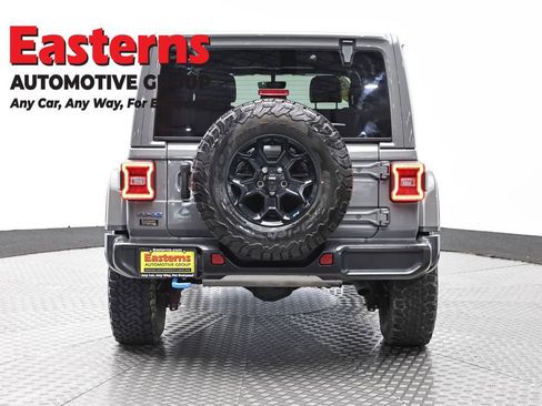 Used 2022 Jeep Wrangler Unlimited Rubicon 4xe w/ Cold Weather Group AWD/4WD image 6