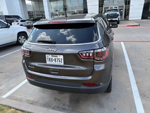 Used 2023 Jeep Compass Sport AWD/4WD image 6