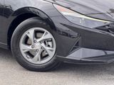 Used 2022 Hyundai Elantra SE image 4