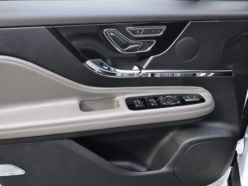 New 2026 Lincoln Corsair Reserve w/ Jet Appearance Package image 22