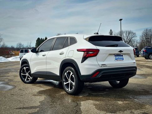 Certified 2024 Chevrolet Trax RS w/ Driver Confidence Package image 5