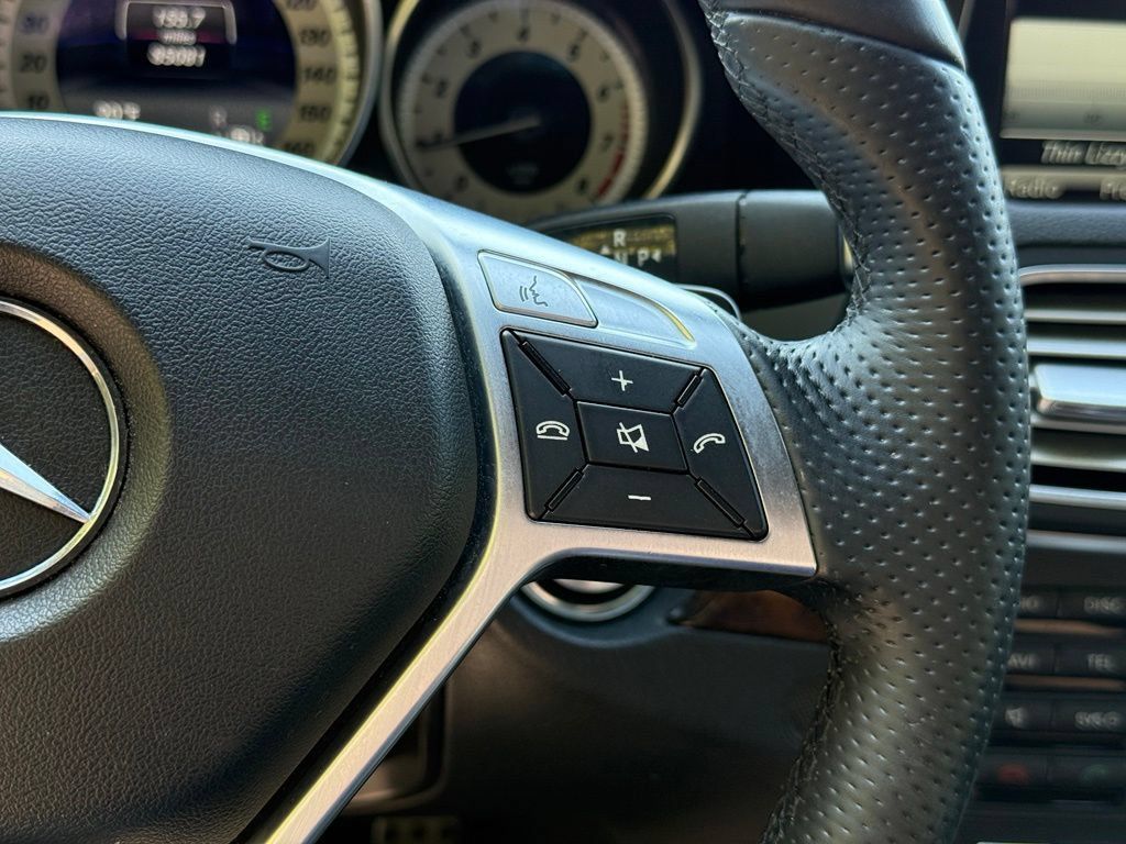 Used 2015 Mercedes-Benz E 550 Cabriolet image 25