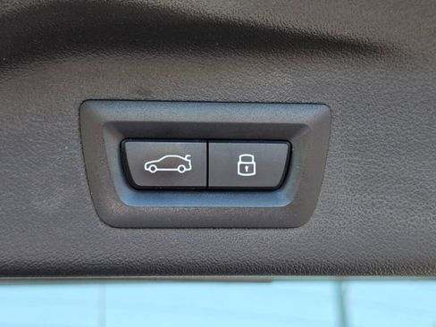 Used 2024 BMW X7 xDrive40i image 17