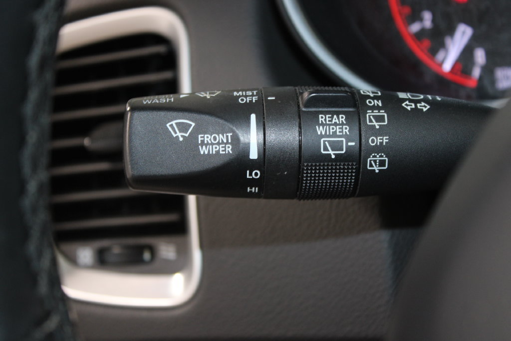 Used 2019 Dodge Durango SXT AWD/4WD image 35