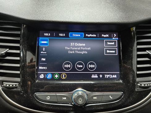 Used 2020 Chevrolet Trax LT FWD image 19