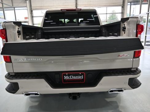 New 2026 Chevrolet Silverado 1500 RST w/ RST All Star Premium Package AWD/4WD image 7
