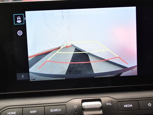 Used 2025 Kia K4 FWD image 24