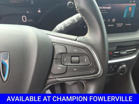 Used 2025 Buick Encore GX Preferred FWD image 18