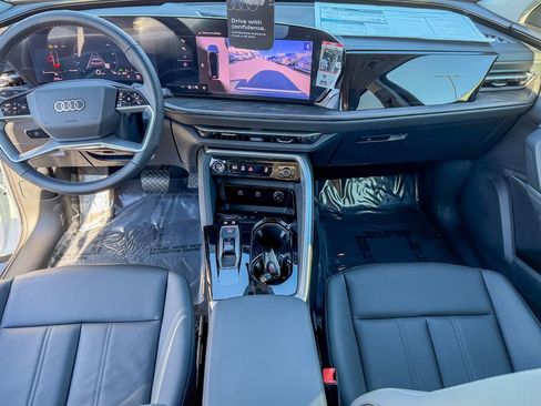 New 2025 Audi Q5 Premium image 24
