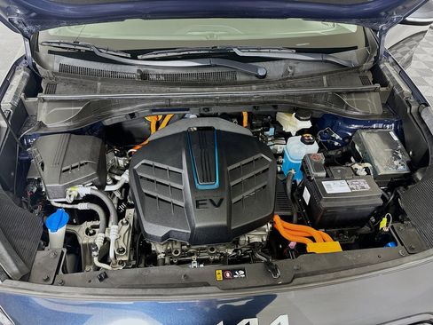 Used 2022 Kia Niro EX w/ Cold Weather Package image 33