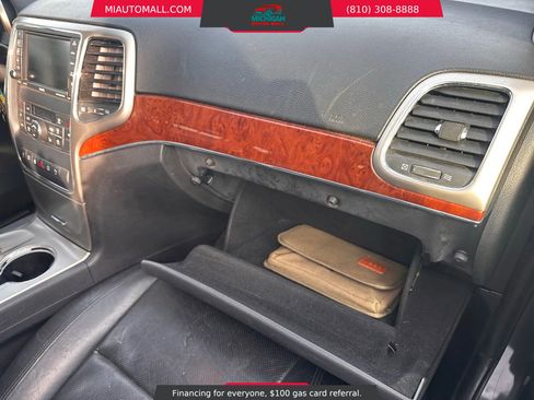 Used 2013 Jeep Grand Cherokee Limited w/ Luxury Group II AWD/4WD image 17