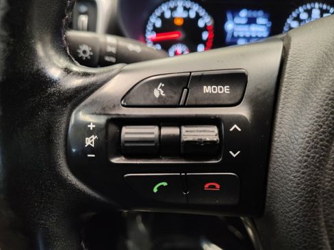 Used 2016 Kia Sorento LX w/ LX Convenience Package image 18