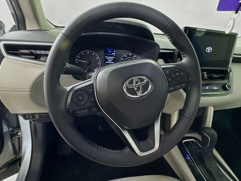 Used 2024 Toyota Corolla Cross LE FWD image 10