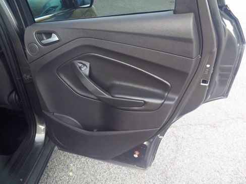 Used 2015 Ford Escape SE w/ Equipment Group 201A image 26