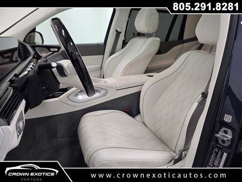 Used 2024 Mercedes-Benz Maybach GLS 600 4MATIC image 35