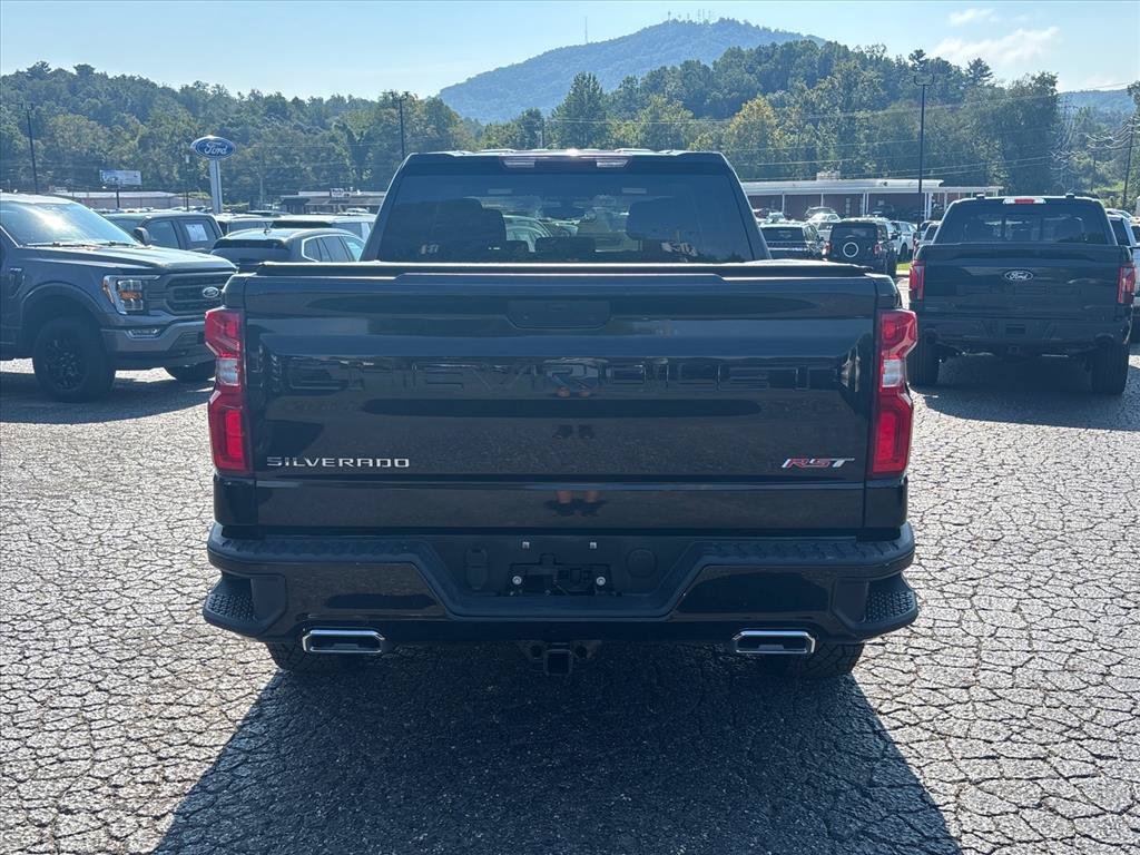 Used 2021 Chevrolet Silverado 1500 RST w/ Z71 Off-Road Package AWD/4WD image 6