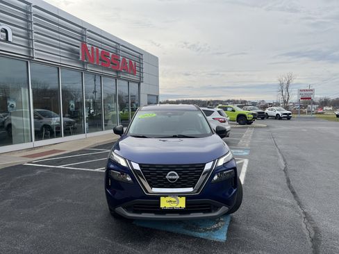 Used 2022 Nissan Rogue S image 15