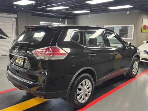 Used 2016 Nissan Rogue S FWD image 5