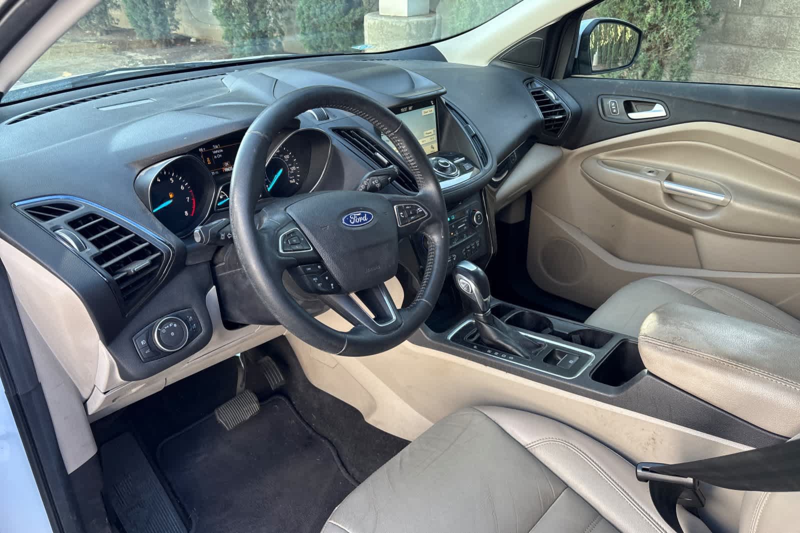 Used 2019 Ford Escape Titanium FWD image 14