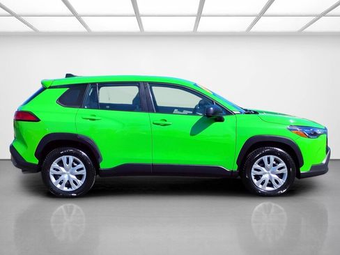 Used 2023 Toyota Corolla Cross L AWD/4WD image 6
