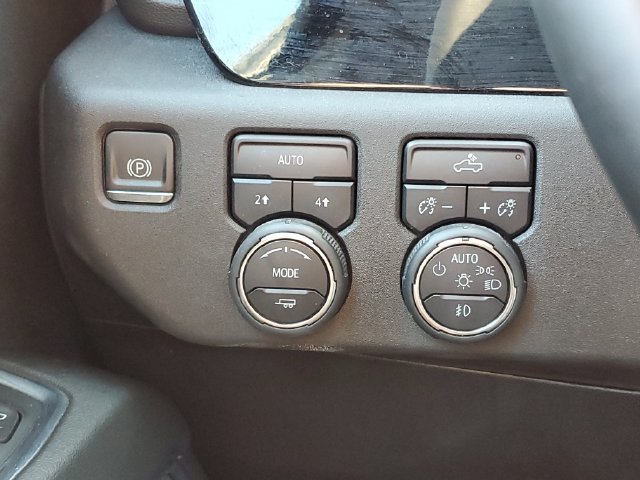 Certified 2024 Chevrolet Silverado 1500 RST w/ Convenience Package II AWD/4WD image 19