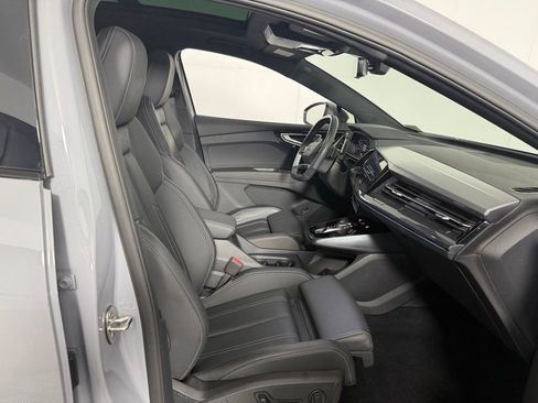 Used 2024 Audi Q4 e-tron Premium Plus w/ Premium Plus AWD/4WD image 34
