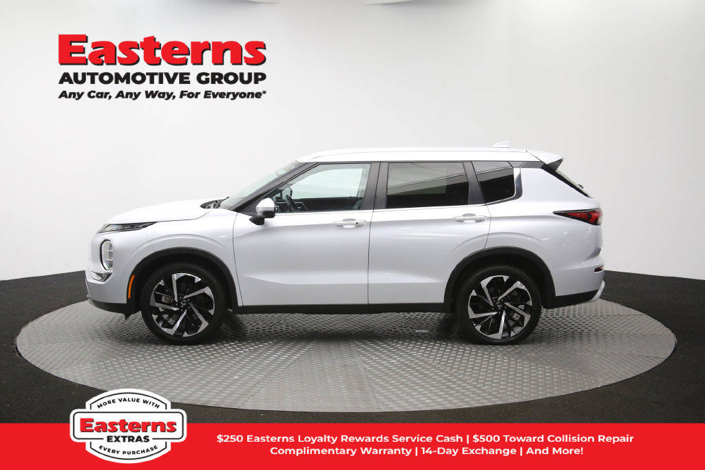 Used 2024 Mitsubishi Outlander SE FWD image 62