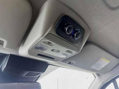 Used 2024 Ford Transit 350 XLT image 12