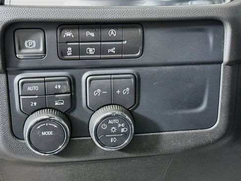 Used 2025 Chevrolet Tahoe Premier AWD/4WD image 10