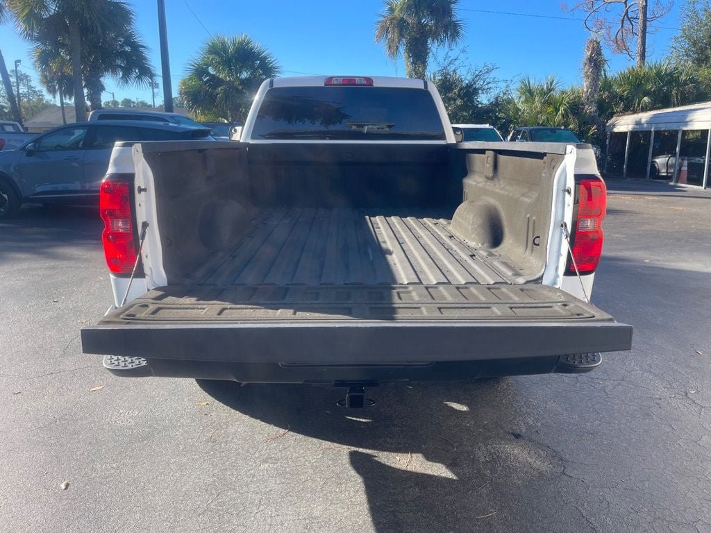 Used 2017 Chevrolet Silverado 1500 W/T RWD image 5