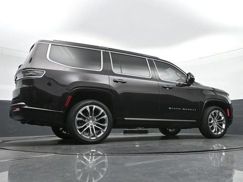Used 2023 Jeep Grand Wagoneer Series II AWD/4WD image 41
