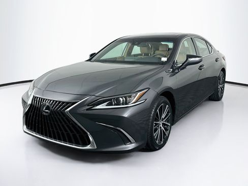 Used 2024 Lexus ES 300h w/ Premium Package FWD image 3