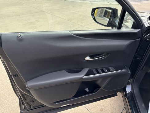 Used 2021 Lexus UX 250h w/ Premium Package image 14