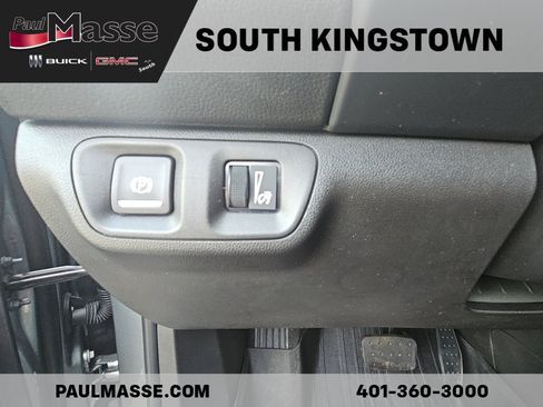 Certified 2023 GMC Acadia SLE w/ Driver Convenience Package AWD/4WD image 11