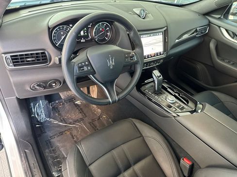 Certified 2023 Maserati Levante GT AWD/4WD image 15
