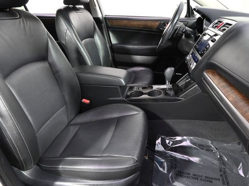 Used 2016 Subaru Outback 2.5i Limited image 16