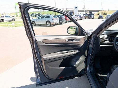 New 2026 Volkswagen Atlas SEL image 11