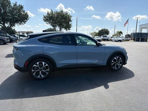 Used 2025 Ford Mustang Mach-E Select w/ Comfort Package Lite AWD/4WD image 5