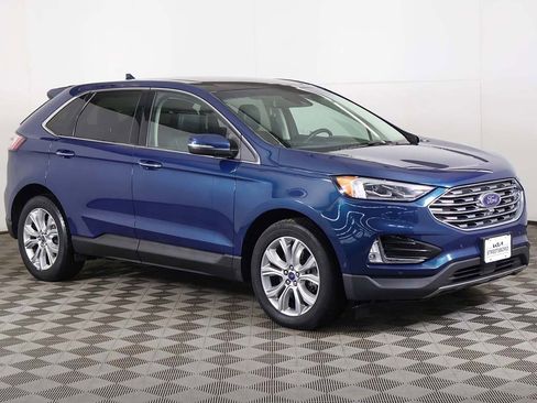Used 2020 Ford Edge Titanium w/ Equipment Group 301A image 2