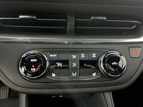Used 2024 Buick Envista Preferred w/ Convenience I Package FWD image 22