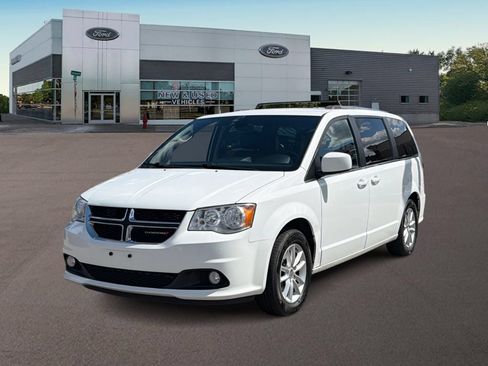 Used 2020 Dodge Grand Caravan SXT FWD image 1