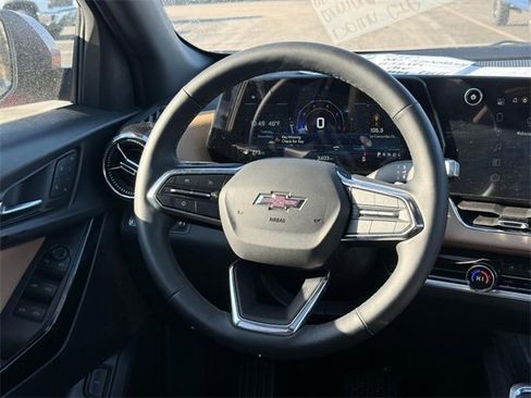 New 2026 Chevrolet Equinox ACTIV w/ Convenience Package III image 7