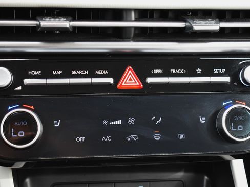 Used 2025 Hyundai Tucson SEL FWD image 9